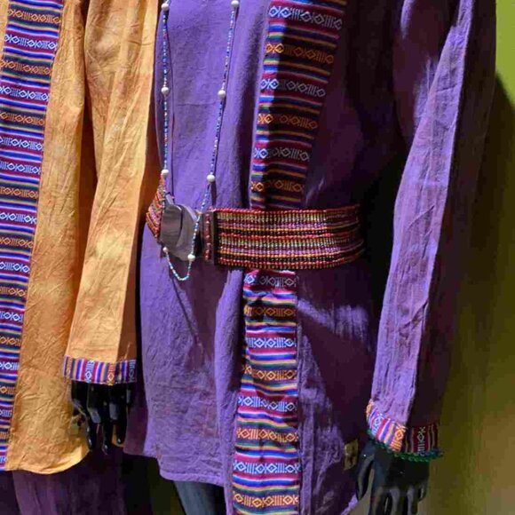 Cotton Bhutani Trim Long-Sleeve V-Neck Tunic - Tie-Dye (Violet) - Picture 2 of 3